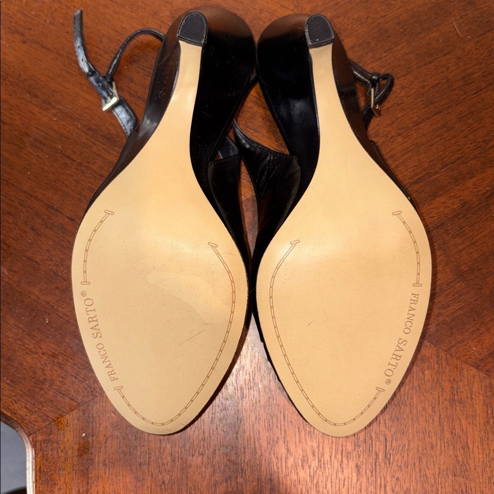 Franco Sarto heels Leather Peep-Toe Slingback wedge heels Black/ front 2
Bows - Picture 12 of 15